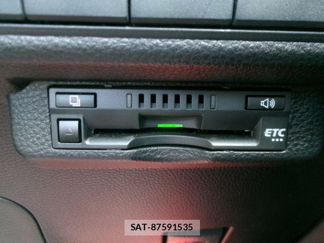Toyota COROLLA TOURING 2019-11 8098593-25