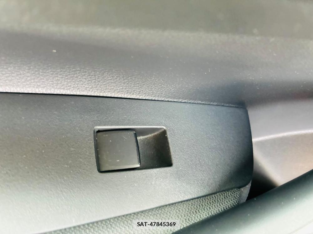 Toyota COROLLA TOURING 2020-11 7960469-21