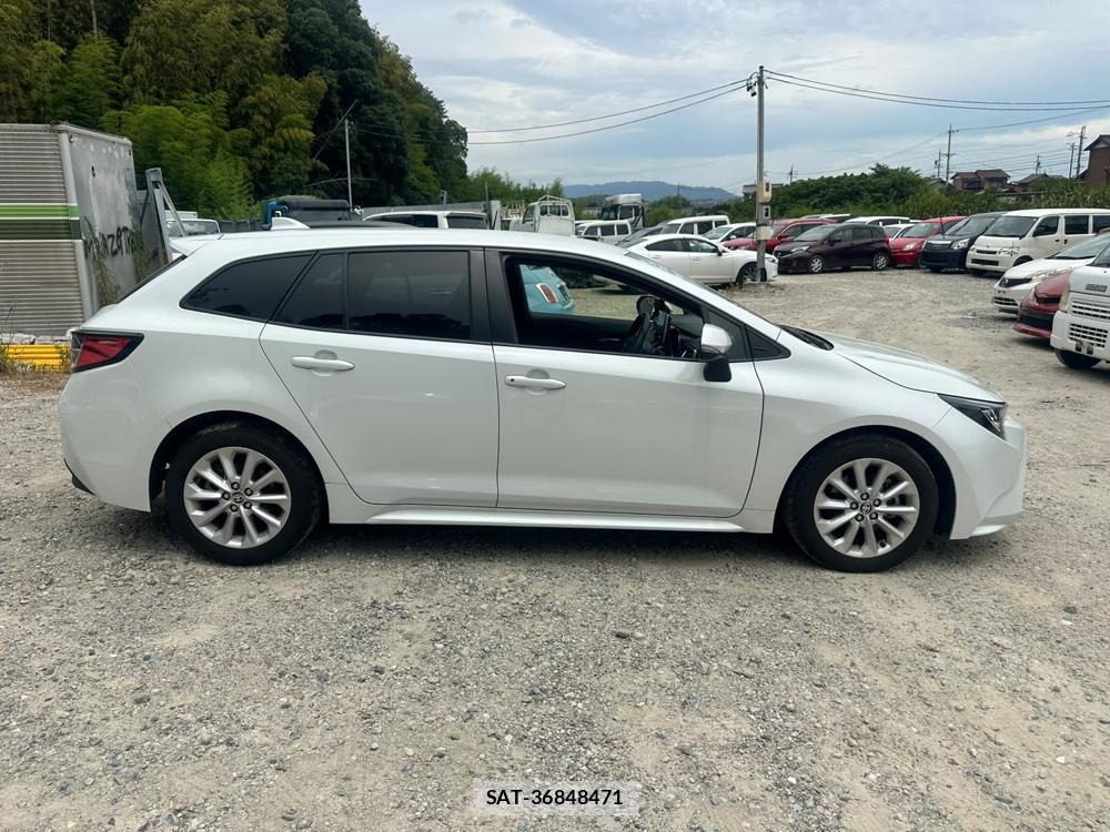 Toyota COROLLA TOURING 2022-07 7610981-5