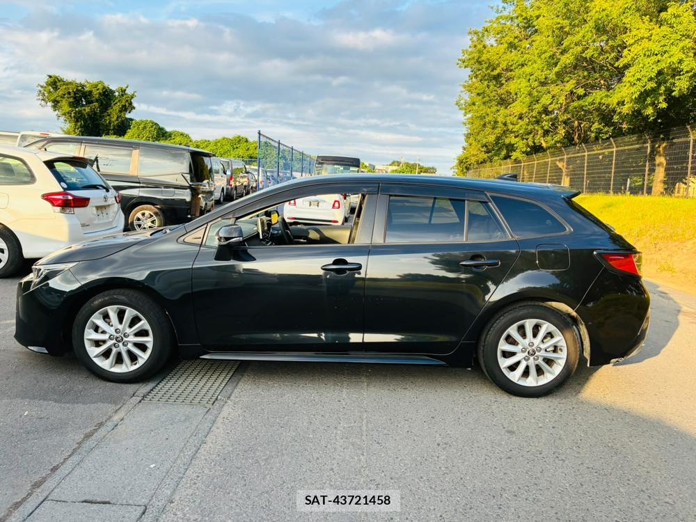 Toyota COROLLA TOURING 2021-06 8120451-1