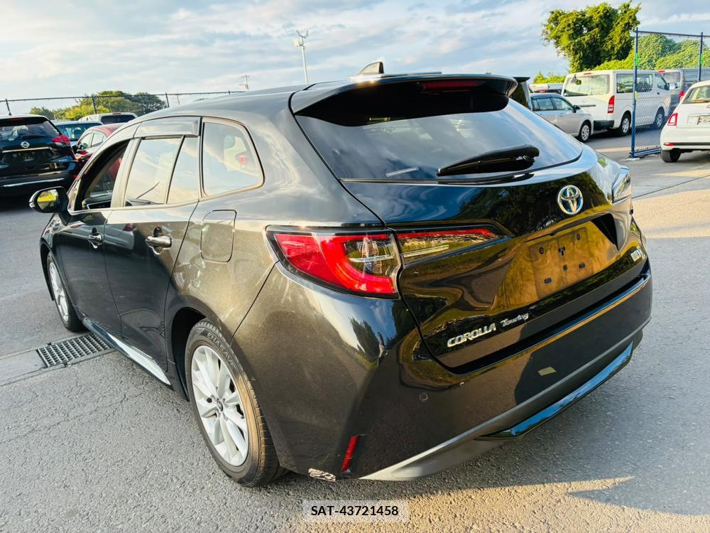 Toyota COROLLA TOURING 2021-06 8120451-2