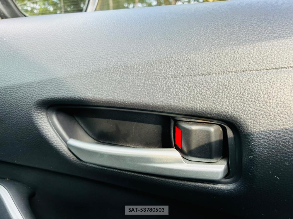 Toyota COROLLA TOURING 2020-06 8083211-19