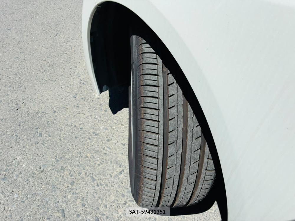 Toyota COROLLA TOURING 2022-03 8160950-30