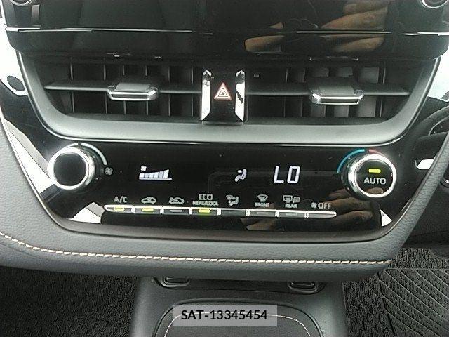 Toyota COROLLA TOURING 2021-06 8244880-21