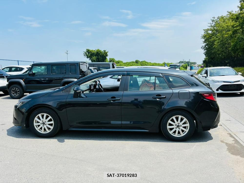 Toyota COROLLA TOURING 2021-06 8120444-1