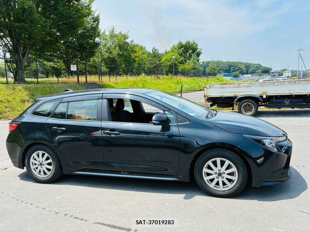 Toyota COROLLA TOURING 2021-06 8120444-5