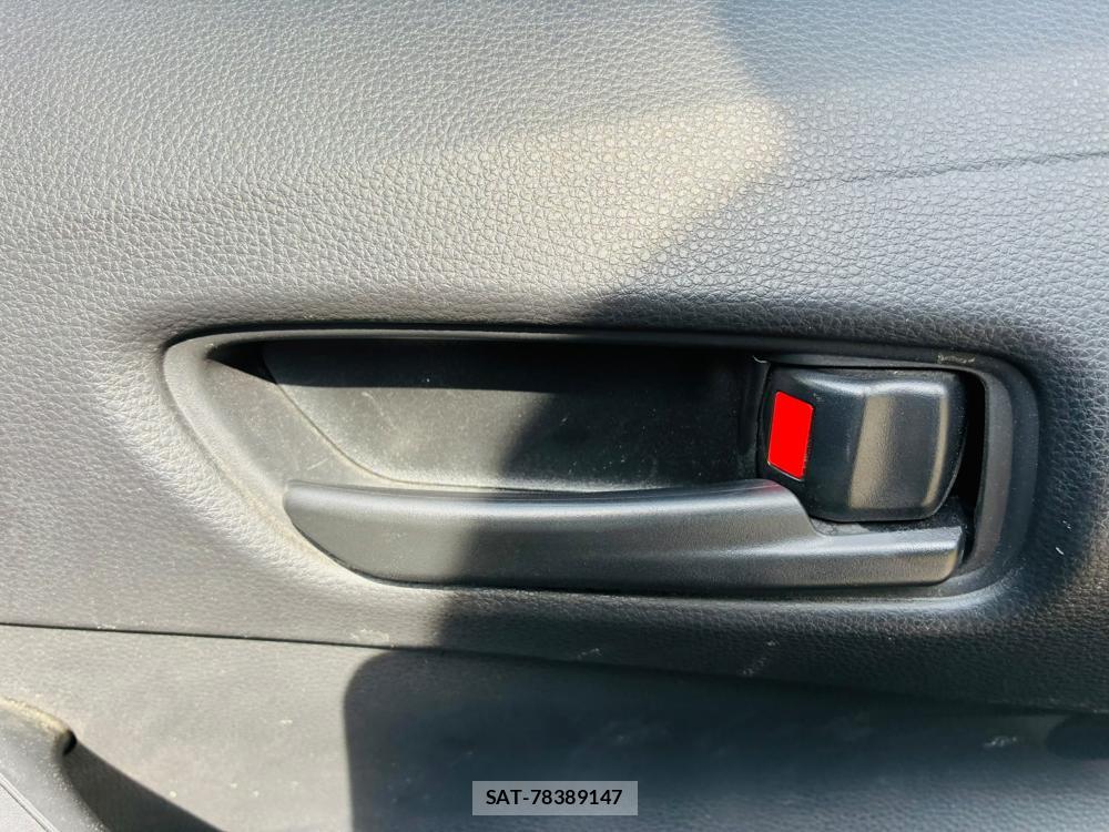 Toyota COROLLA TOURING 2021-07 8199210-19