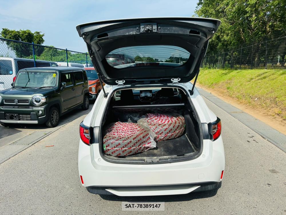 Toyota COROLLA TOURING 2021-07 8199210-25