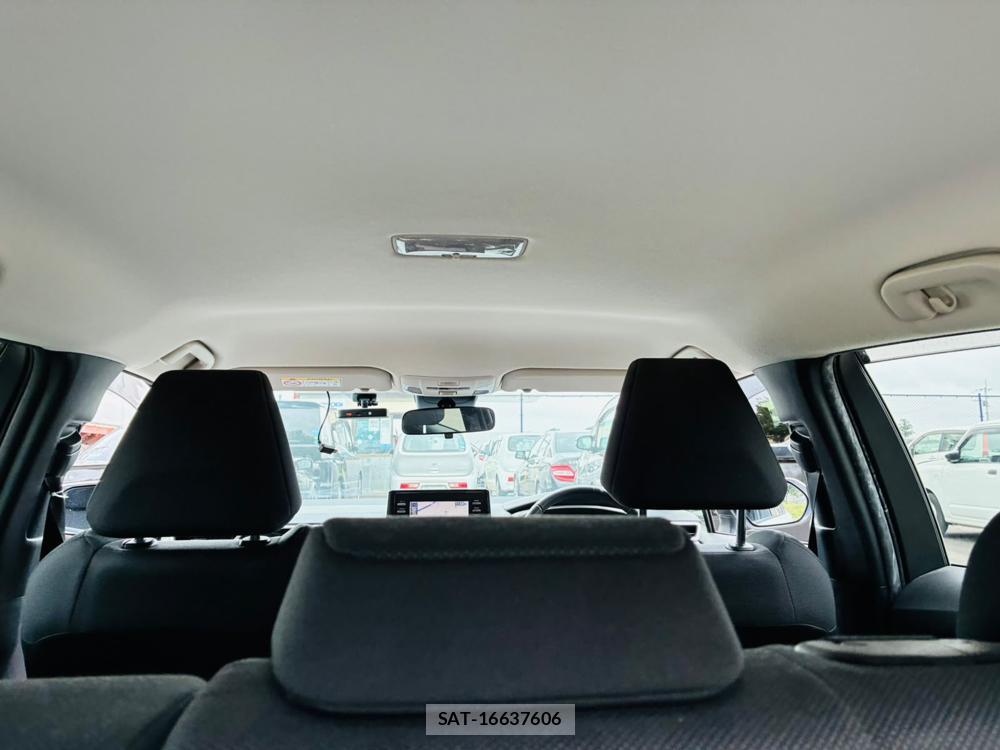 Toyota COROLLA TOURING 2021-07 8226617-23