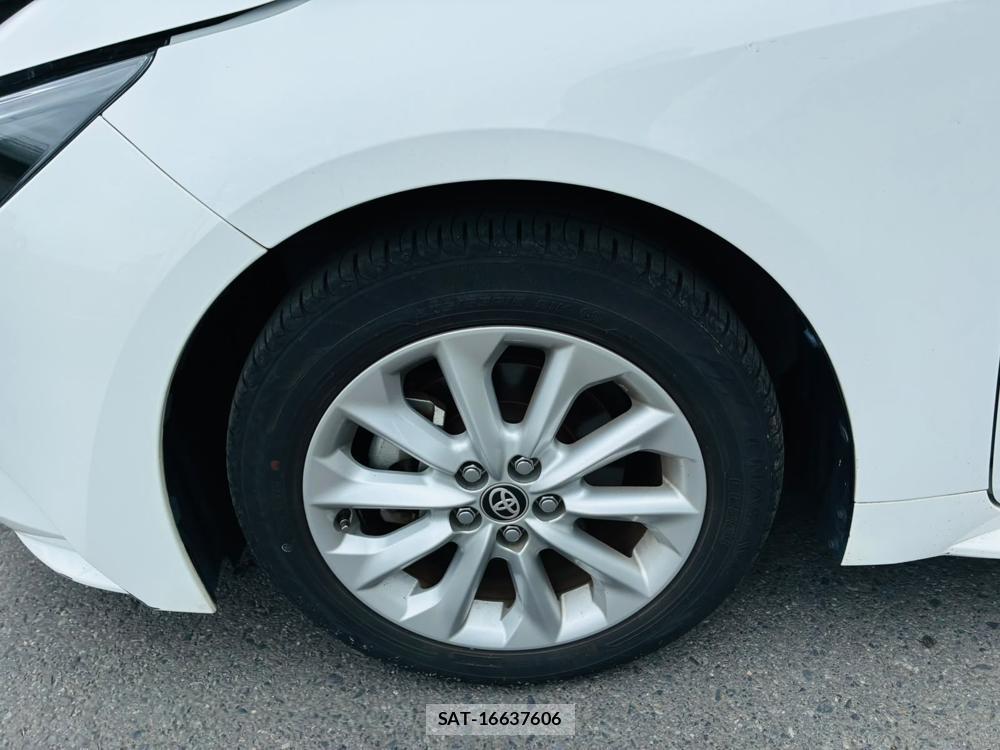 Toyota COROLLA TOURING 2021-07 8226617-28