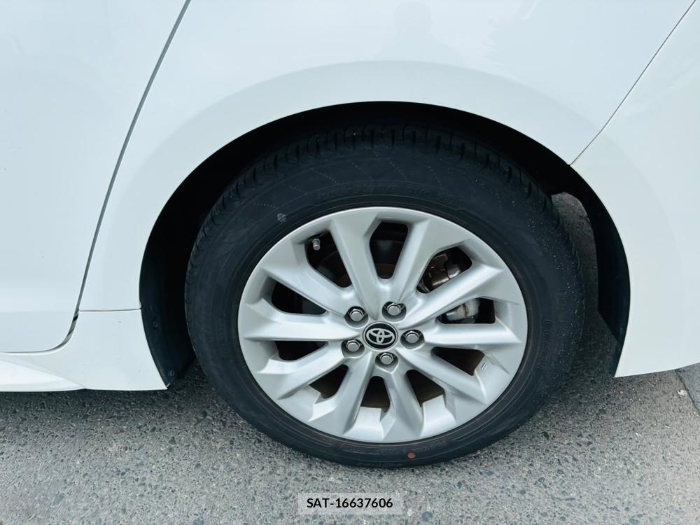 Toyota COROLLA TOURING 2021-07 8226617-29