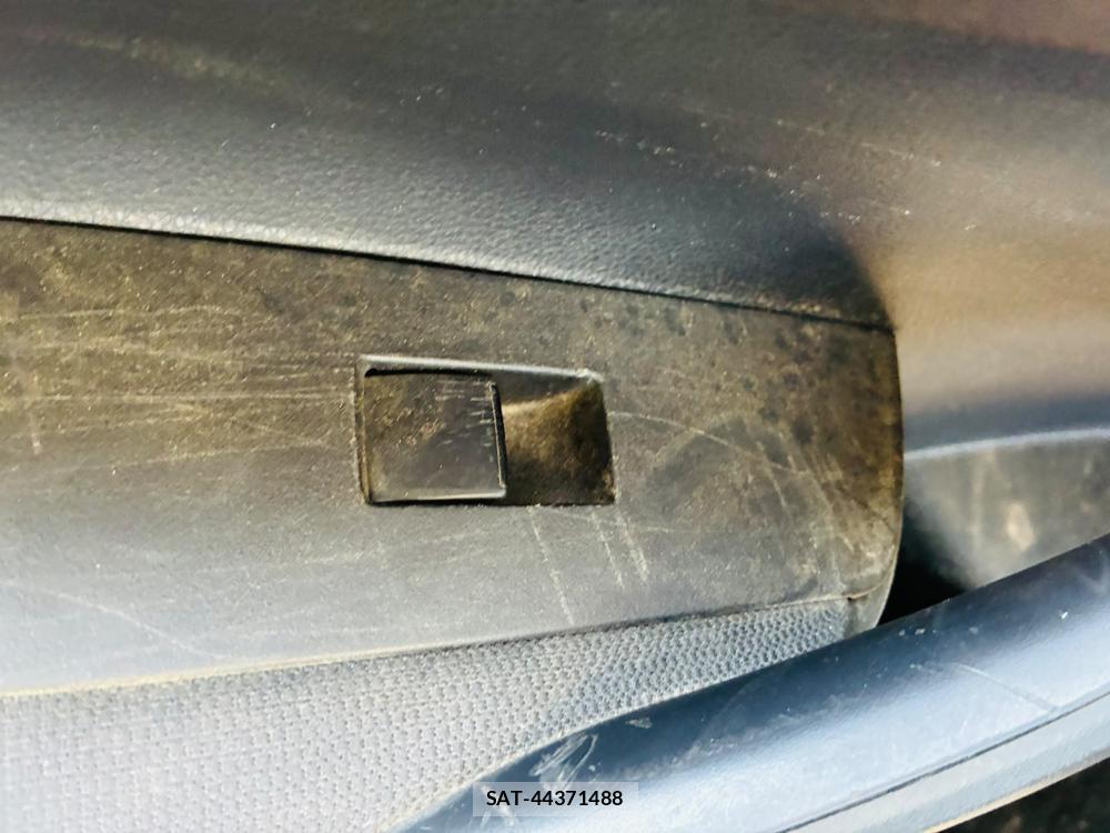 Toyota COROLLA TOURING 2021-07 8240833-22