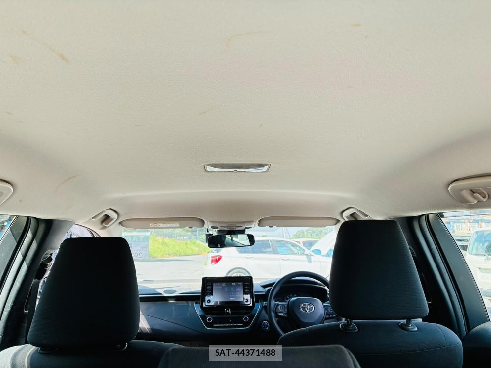 Toyota COROLLA TOURING 2021-07 8240833-23