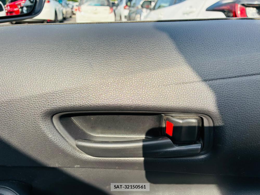 Toyota COROLLA TOURING 2021-07 8298915-19