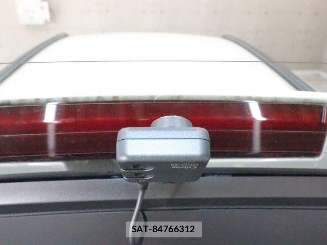 Toyota COROLLA TOURING 2021-06 8411744-13
