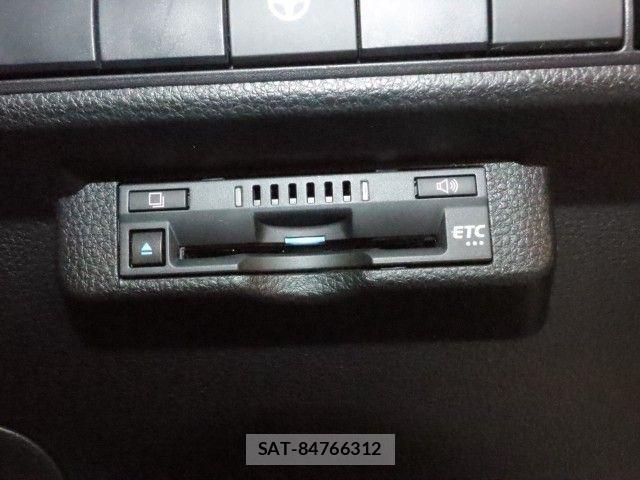 Toyota COROLLA TOURING 2021-06 8411744-24