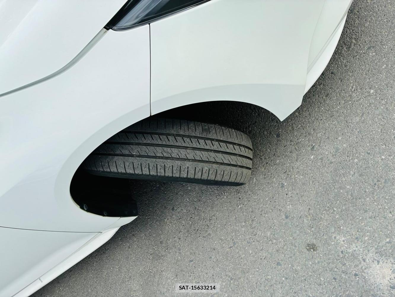 Toyota COROLLA TOURING 2021-07 8347431-32