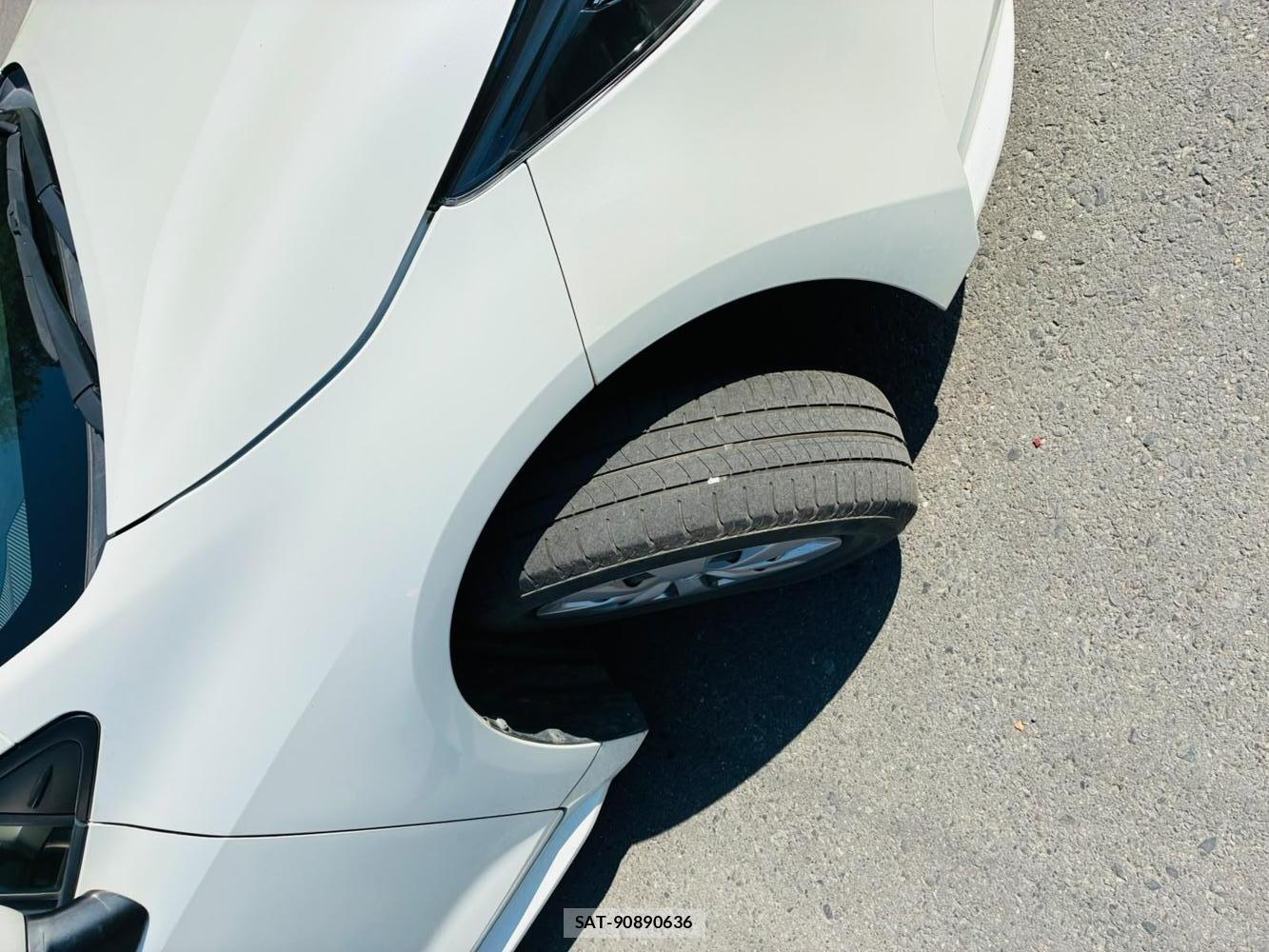 Toyota COROLLA TOURING 2021-07 8469921-30