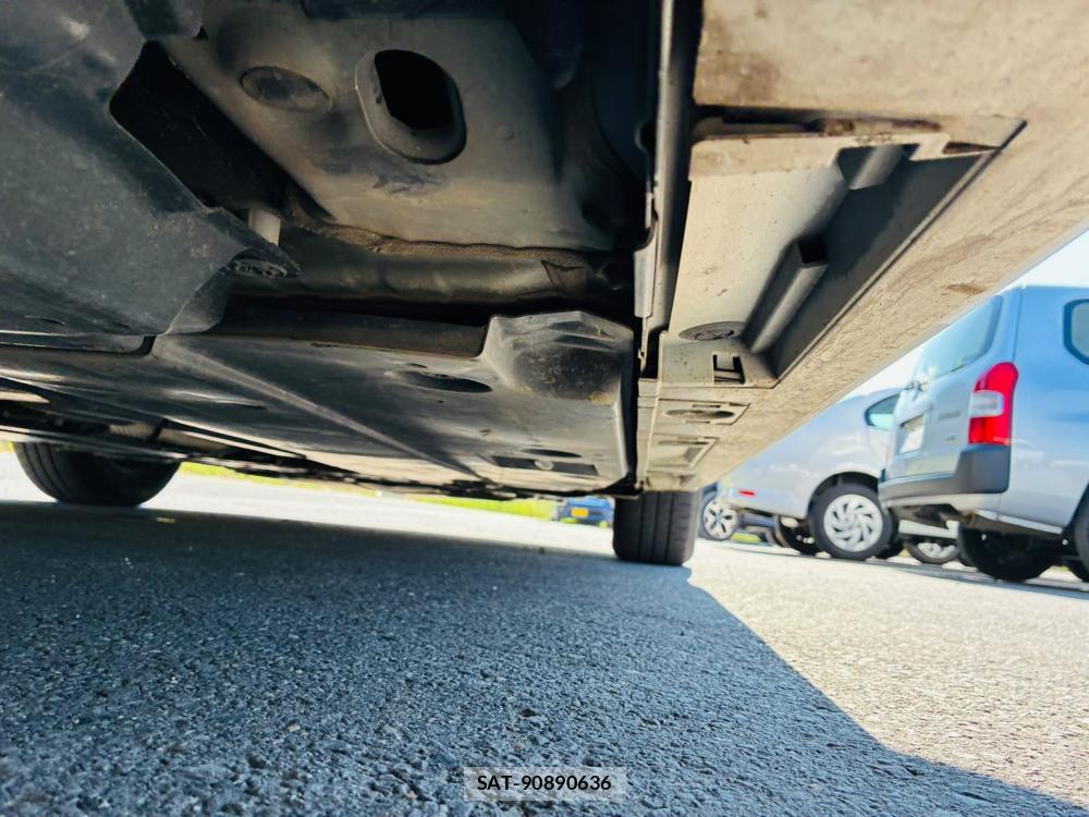 Toyota COROLLA TOURING 2021-07 8469921-36
