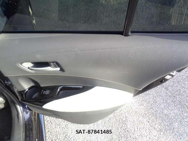 Toyota COROLLA TOURING 2022-01 8741285-16