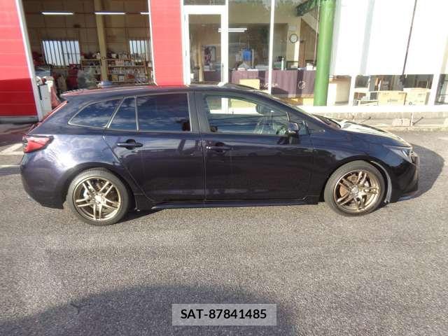 Toyota COROLLA TOURING 2022-01 8741285-3