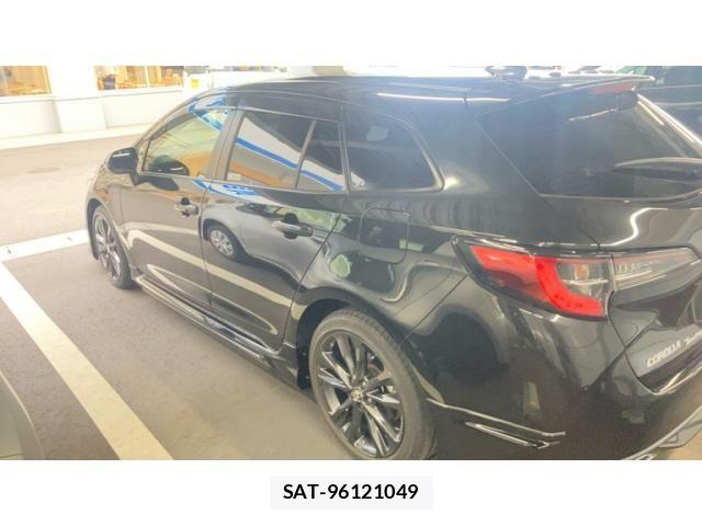 Toyota COROLLA TOURING 2020-03 8779818-10