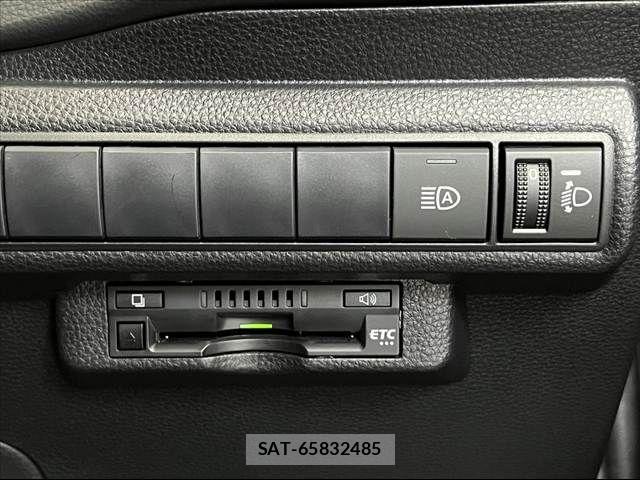 Toyota COROLLA TOURING 2021-06 8828340-5