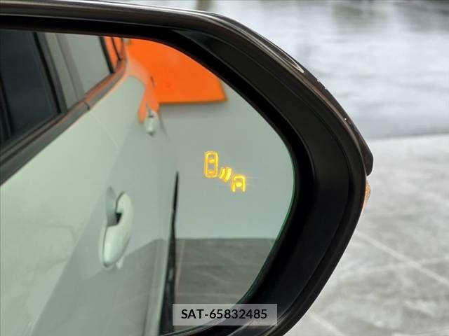 Toyota COROLLA TOURING 2021-06 8828340-6
