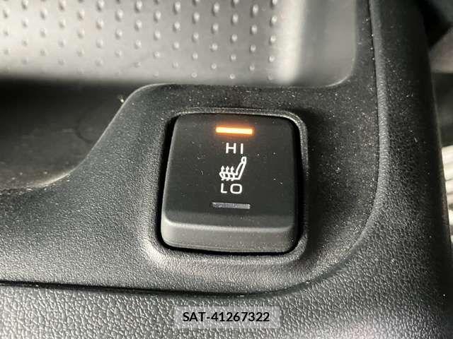 Toyota COROLLA TOURING 2024-06 8879191-7