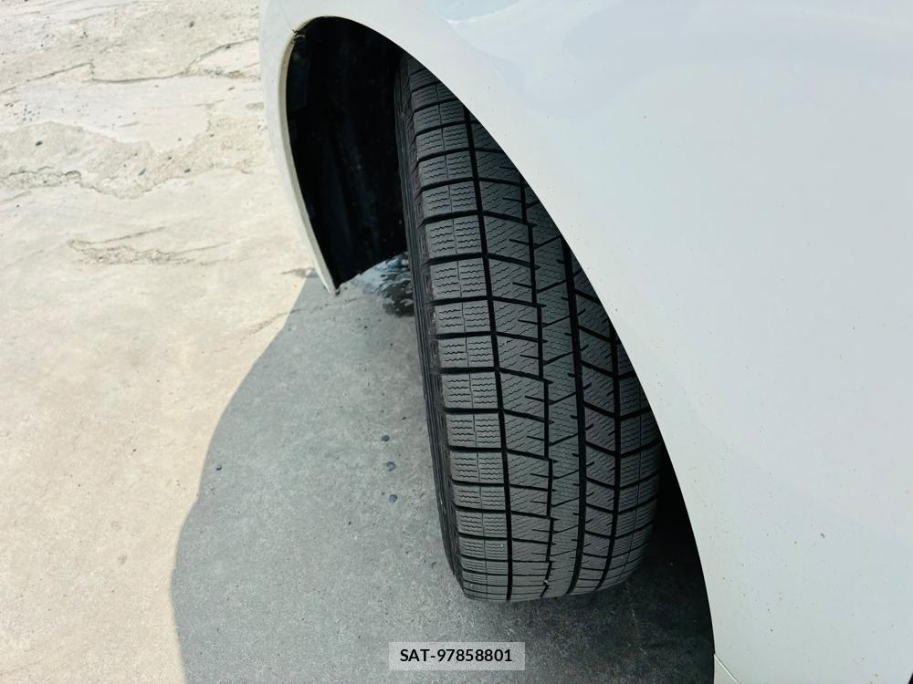 Toyota COROLLA TOURING 2023-06 7914568-31