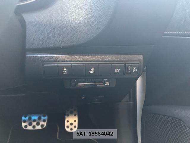 Toyota COROLLA TOURING 2020-11 1189015-16