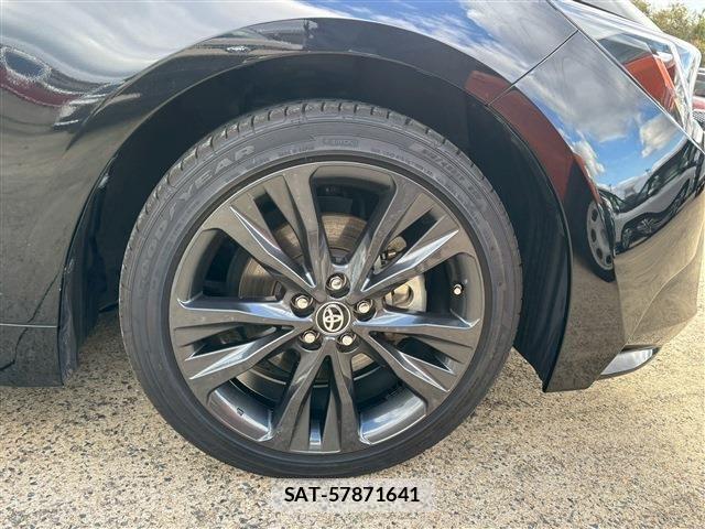 Toyota COROLLA TOURING 2022-03 2098994-12