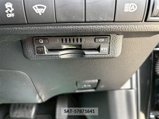 Toyota COROLLA TOURING 2022-03 2098994-17