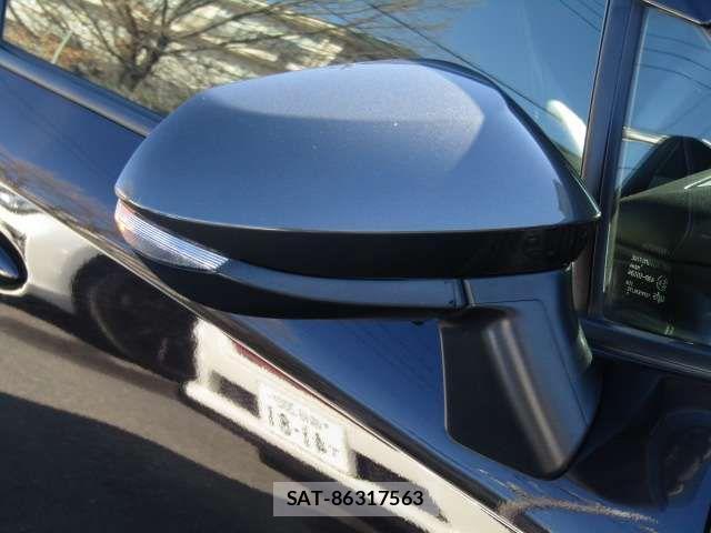 Toyota COROLLA TOURING 2023-10 2317967-18
