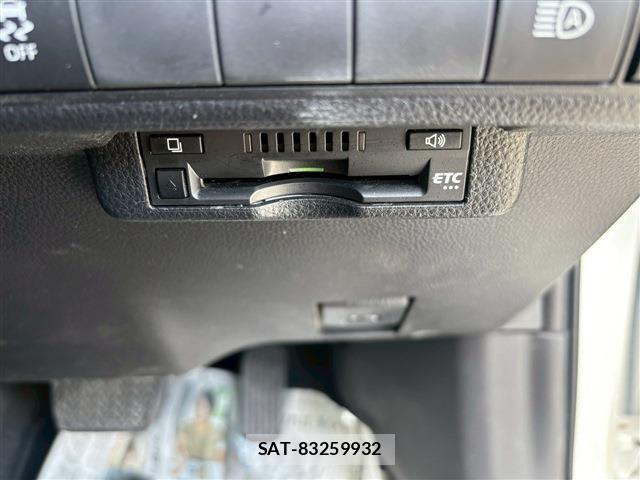 Toyota COROLLA TOURING 2022-12 3013819-17