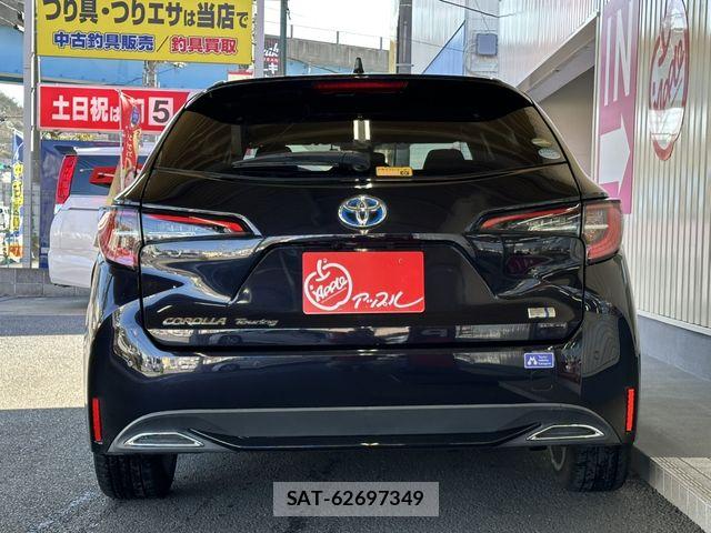 Toyota COROLLA TOURING 2020-05 4935566-21