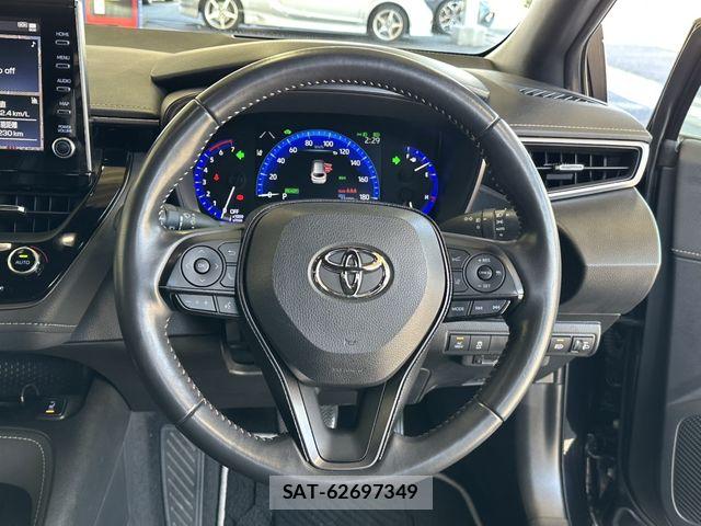 Toyota COROLLA TOURING 2020-05 4935566-5