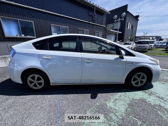 Toyota COROLLA TOURING 2023-09 6010438-23