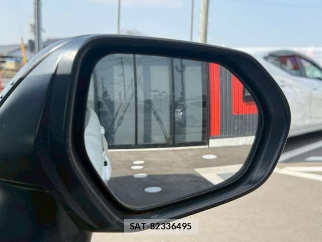 Toyota COROLLA TOURING 2019-11 6010444-2