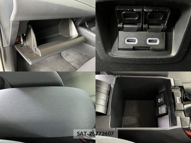 Toyota COROLLA TOURING 2023-05 6212812-17