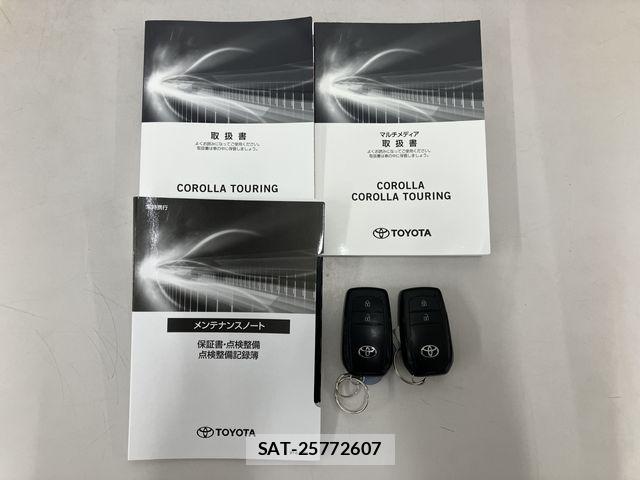 Toyota COROLLA TOURING 2023-05 6212812-29