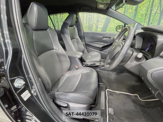 Toyota COROLLA TOURING 2019-11 6675446-7