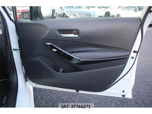 Toyota COROLLA TOURING 2020-09 6675448-18