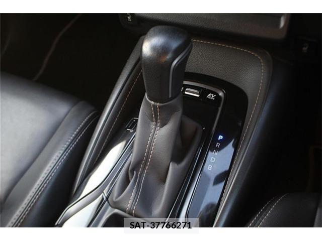Toyota COROLLA TOURING 2020-09 6675448-23