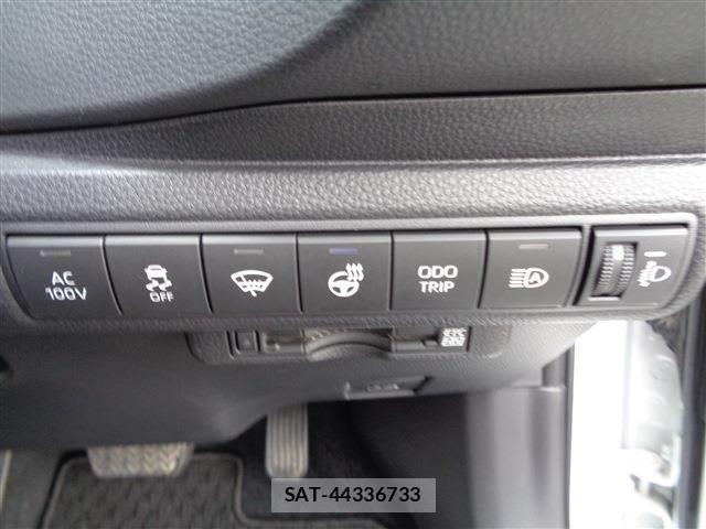 Toyota COROLLA TOURING 2024-06 6751106-26