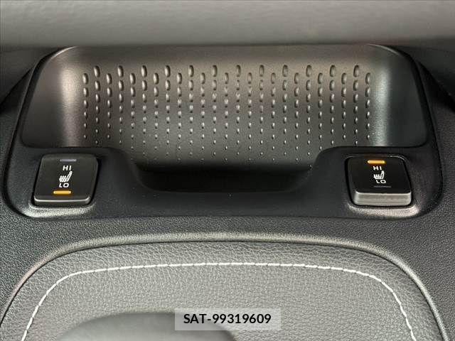 Toyota COROLLA TOURING 2024-08 6751098-5