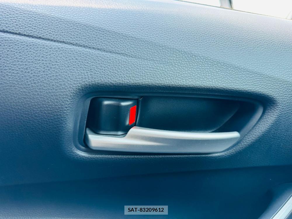 Toyota COROLLA TOURING 2021-04 6670928-21