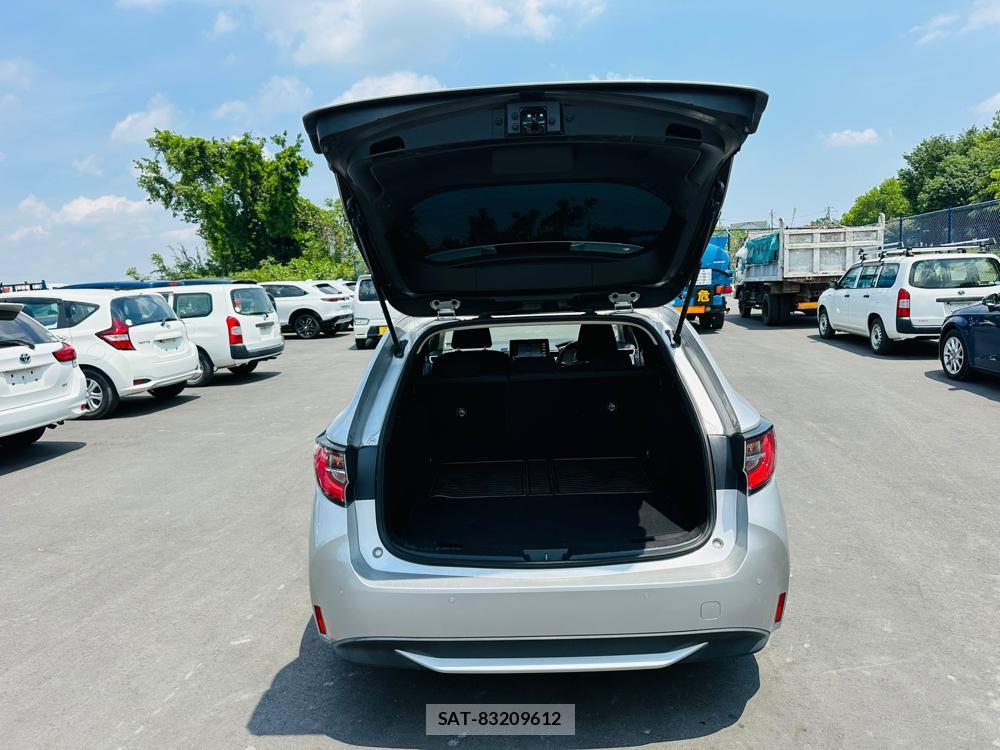 Toyota COROLLA TOURING 2021-04 6670928-25