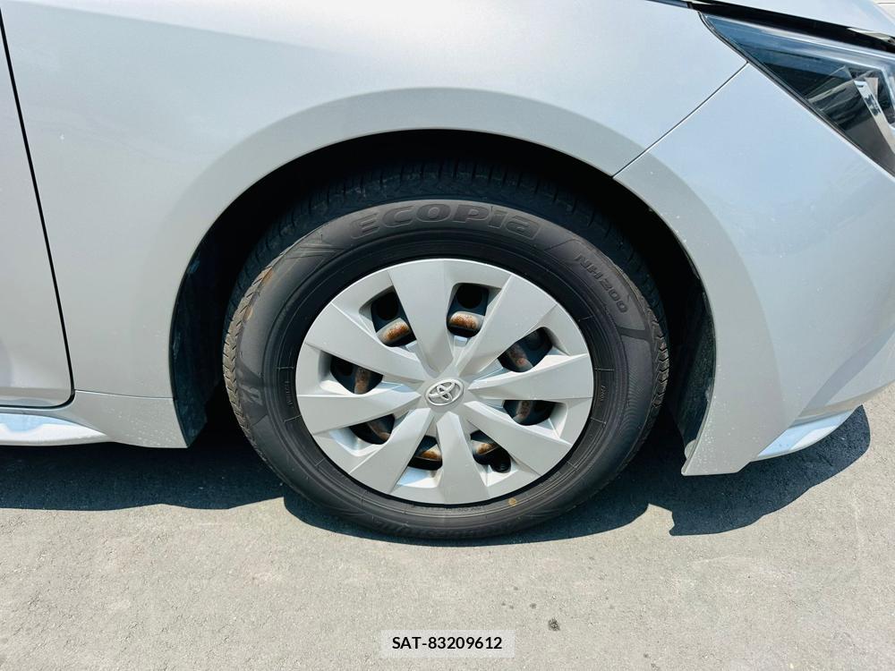 Toyota COROLLA TOURING 2021-04 6670928-27
