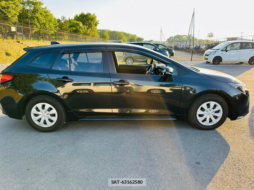 Toyota COROLLA TOURING 2021 6765372-5